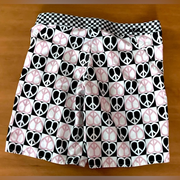 O’Neill Board Shorts-New - Picture 2 of 5